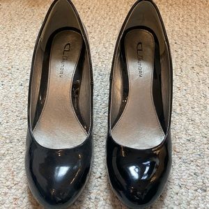 Chinese Laundry Black Nima Pump